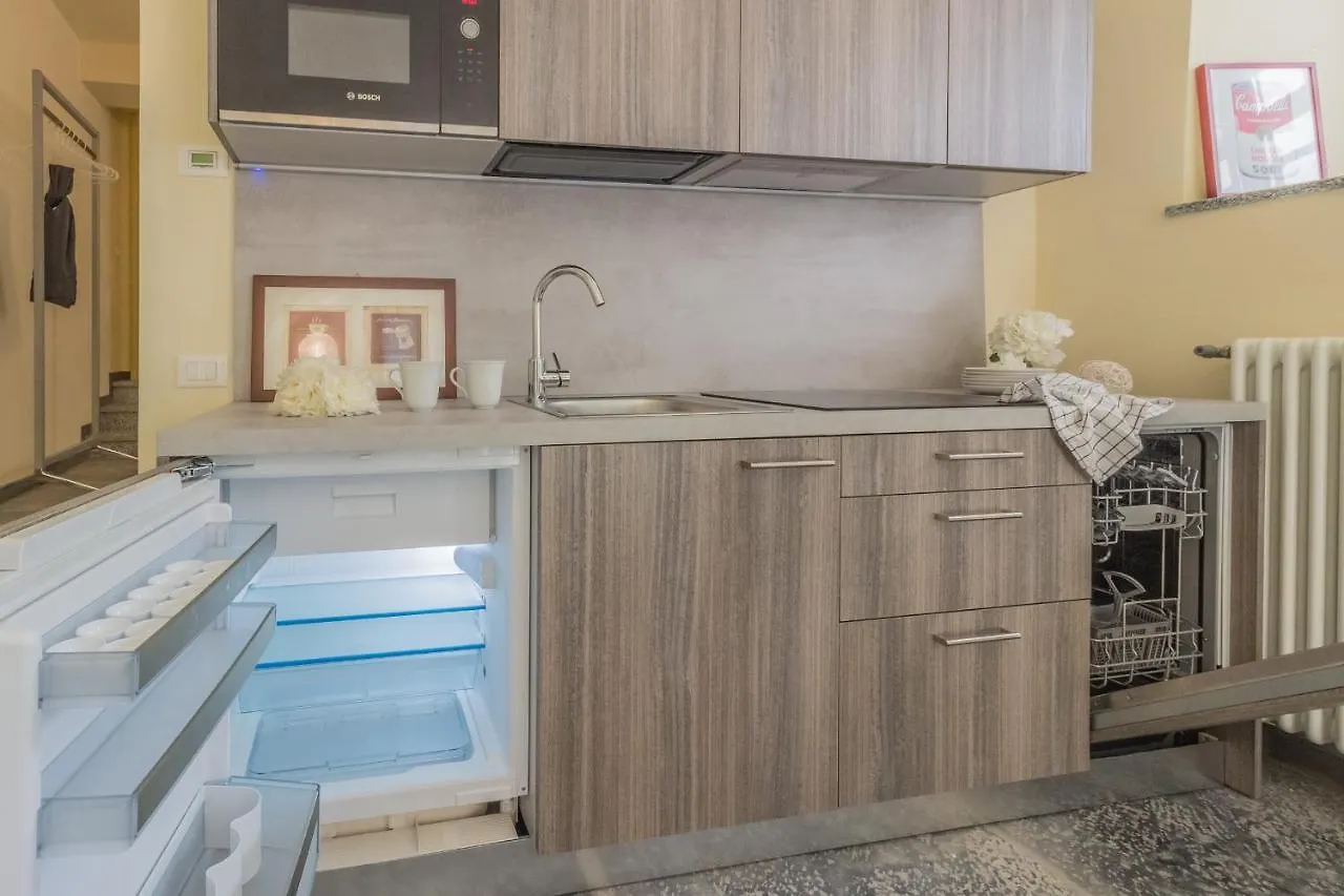 ורנה Tiny Duke Apartment